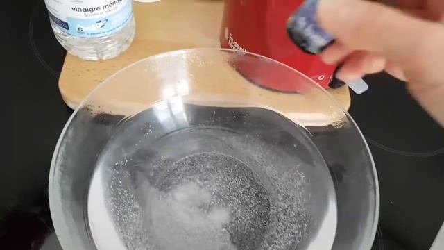 ЧИСТОТА по французски. УНИВЕРСАЛЬНОЕ ЧИСТЯЩЕЕ СРЕДСТВО для СТЁКОЛ | ЗЕРКАЛ | ПЛИТКИ смотреть онлайн