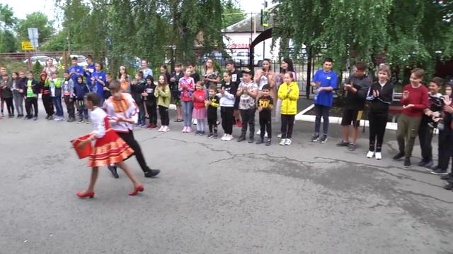 Детский лагерь открылся на базе гимназии № 20 смотреть онлайн