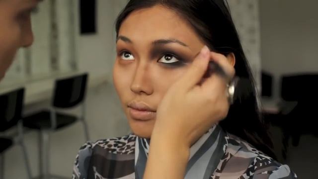 Графика в Smokey Eyes. Life in color 004. Наталья Шик