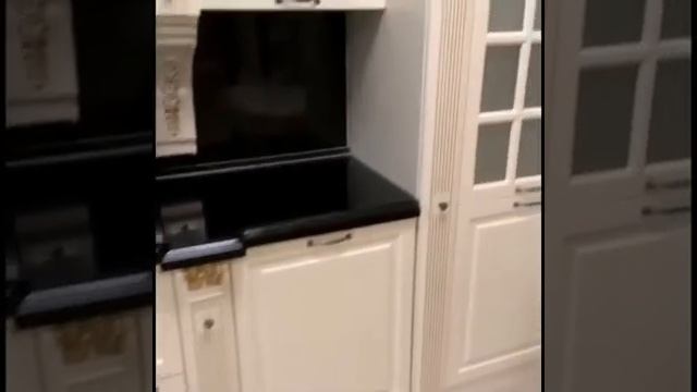 Кухня Камелия прямая 3900 Бежевый с патиной золото Фараон мебель. смотреть онлайн