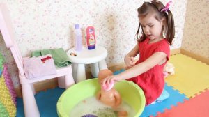🍭 Кукла Беби Бон ОТМЫВАЕМ ГРЯЗНУЛЮ ПЛАЧЕТ Ванночка Пена Игрушки Пупсики Мультик : Baby Born Bath
