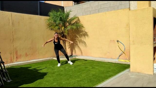 WARM UP ZUMBA - GENTE DE ZONA/LOCURA - RAN ft. JOTA EFE/LA BAMBA смотреть онлайн