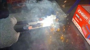 ХИТ!!! Мини-полуавтомат JONSER 180QX для дома. Варит без газа!