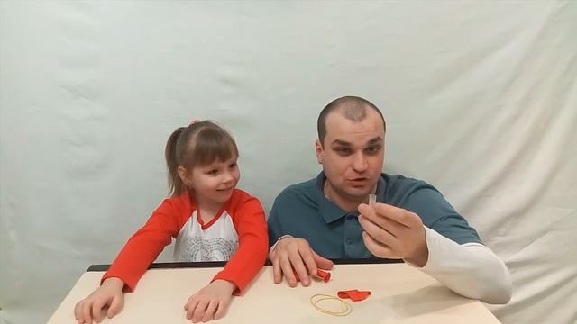 Играем с шариками? Шарик хлопушка или шарик свисток? А вы так умеете????