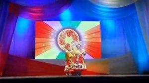 Ансамбль сценического танца "Русские самоцветы" г. Байконур 'Я на печке молотила"