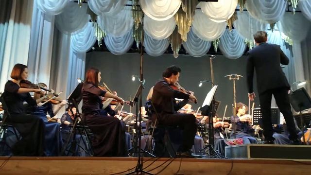 Половецкие пляски. Дирижёр Дмитрий Крюков. смотреть онлайн