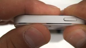 Какого цвета iPhone выбрать: черный или белый?