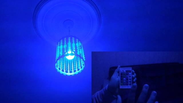 Renk Değiştiren Kumandalı RGB Led Ampul / Efsane Lamba смотреть онлайн
