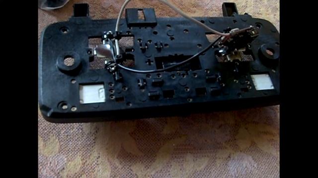 Подключение видеорегистратора к плафону освещения Hyundai Solaris смотреть онлайн