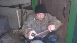 Как точить топор с заточкой на одну сторону, под правую или левую руку