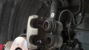 Toyota Highlander FRONT Brake Pad Change PLUS TORQUE SETTINGS!