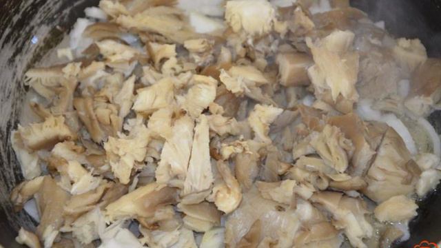 Кабачки жаренные с грибами