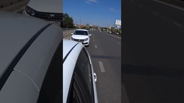 Помогаем Владу буксировать Лада Гранту!