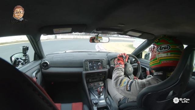 日産 GT-R ニスモ 筑波サーキット 市販車最速 を目指す!! 1分切りタイムアタック動画 NISSAN GT-R NISMO 2020 E-CarLife with 五味やすたか смотреть онлайн