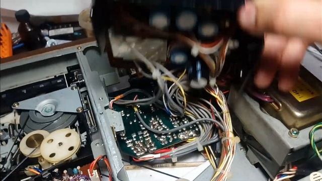 Sony TC-144CS - небольшая профилактика смотреть онлайн