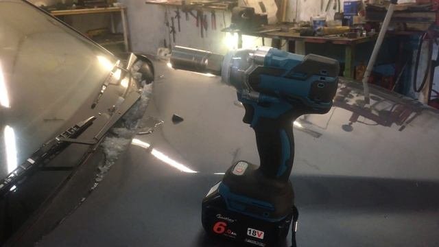 Аккумуляторный гайковерт из Китая