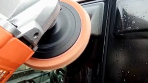 Полировка ветровиков в Красноярске Полировка дефлекаторов боковых стекол авто
