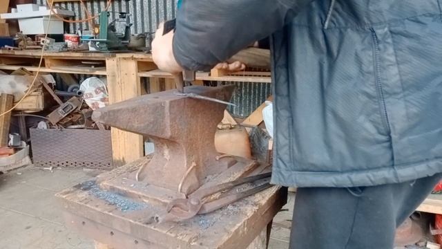 Крючек для одежды 2 версия смотреть онлайн