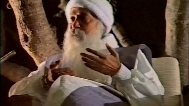 Osho, Socrates Poisoned Again after 25 Centuries. Discourse 9