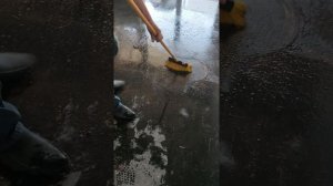 Как убрать черную смолу