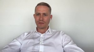 Кто побеждает в конкуренции за профессиональных продавцов?