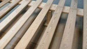 Двуспальная кровать из дерева, цвет венге