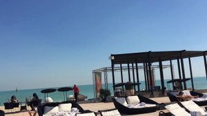 наш пляж в Дохе - отель St.Regis