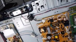 интересный случай при ремонте тв panasonic tx-r37lx86k обман при экспертизе