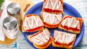 Бутерброды с ветчиной и сыром