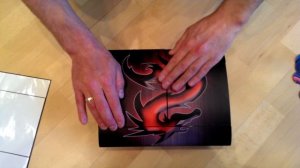 Как наклеить виниловую наклейку на Sony PlayStation 3 - видеоинструкция.