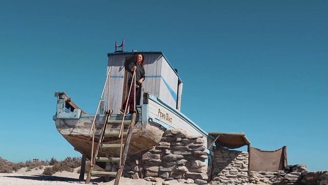 Diamond Mining Ghost town, Kolmanskop | Namibia Roadtrip смотреть онлайн