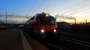 Вечерние поезда в Москве, ЭП20  с поездом Стриж / Видео про поезда и железную дорогу