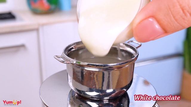 RAINBOW CHOCOLATE CAKE ?? Satisfying Miniature Chocolate Rainbow Buttercream Cake Decorating