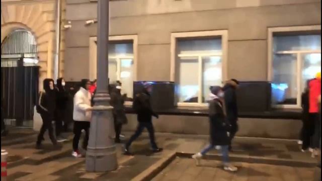 Их борьба.