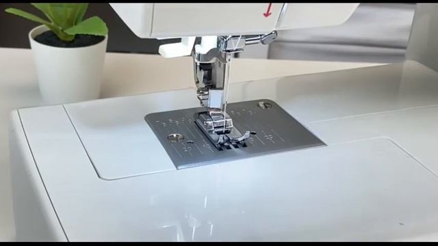 Обзор электромеханической швейной машины VERITAS Camille смотреть онлайн