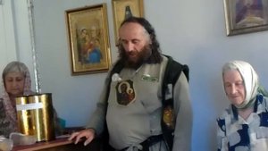Поет отец Михаил монах из Сербии