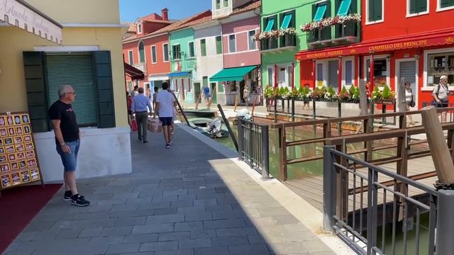 ОСТРОВ БУРАНО.ИТАЛИЯ.ЭТО НУЖНО УВИДЕТЬ. смотреть онлайн