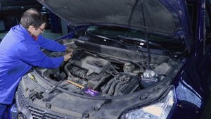 Cadillac SRX  чистка или замена УДЗ узла дроссельной заслонки адаптация.
