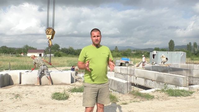 Дом в Крыму с видом на горы. Ленточный фундамент. Строительство  дома.#домвкрыму#построитьдом#кры