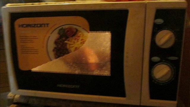 Бывает и так...Кушай, мой котик! смотреть онлайн