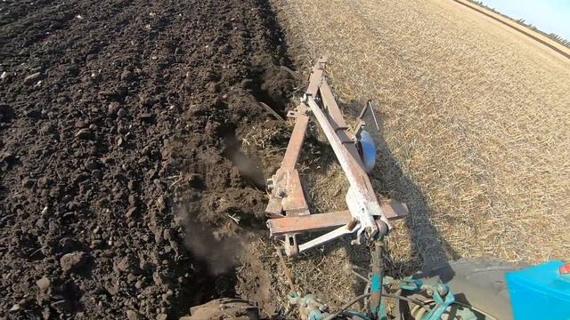 ПАХОТА ПЛН 3-35 И ЮМЗ-6 plowing ЮМЗ & МТЗ-82 Как в СССР / МТЗ Турбо / МТЗ-892 / Т-40/ДТ75 пахота202 смотреть онлайн