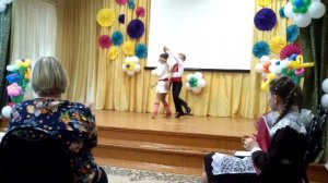 Классно танцуют дети  мордовский танец.Ученик года- 2016!