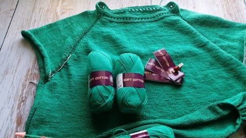 №247 Вязальное закулисье. Процесс вязания изумрудной кофточки 🧶ВязоVLOG одного процесса 2 часть