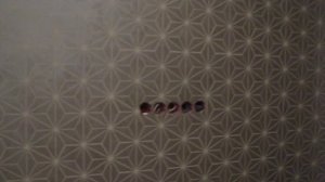 мокрый шёлк с геометрическим рисунком, трафарет