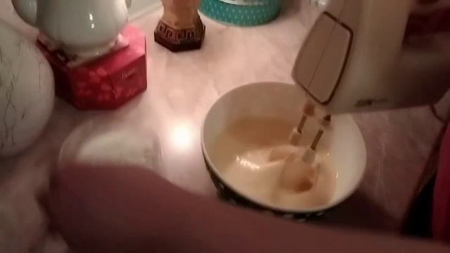 ЯБЛОЧНЫЙ ПИРОГ С КОРИЦЕЙ// Очень простой рецепт и быстрый в приготовлении смотреть онлайн