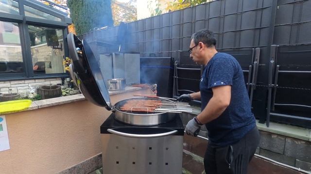 NAPOLEON Kugelgrill PRO22K CART 2 смотреть онлайн