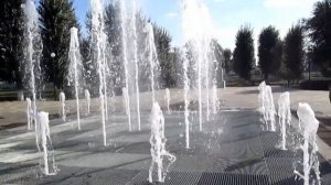 Фонтан в парке Героя России капитана Ивана Флерова в городе Грязи Липецкой области  Е. Давыдов