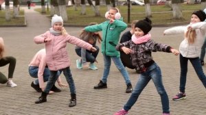 КРУЧЕ ВСЕХ! Флешмоб.  Образцовый ансамбль эстрадного танца "Каприз." г.Каменец.