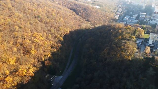 1. Zábery na Karlovu Ves смотреть онлайн