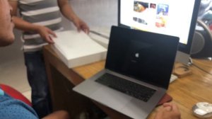 Macbook Pro 15inch 2018 giá rẻ nhất tại www.iCenter.vn